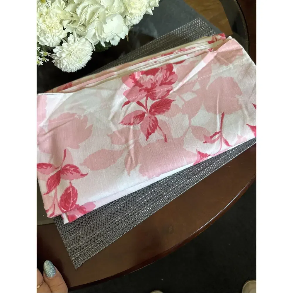 VTG Thomaston New Era Pink And White Flower/ Double Flat & Fitted Set